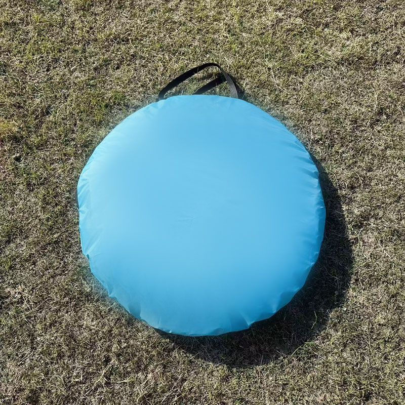 چادر ساحلی قابل حمل چند نفره در فضای باز